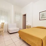 Orizzonte Hotel 2*